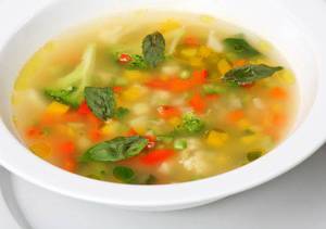 Вкусные и полезные диетические супы очень популярны